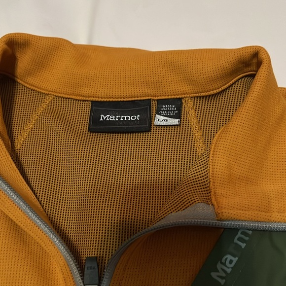 Marmot Mustard Pullover with Green Accent, Quarter zip men’s Large - Picture 2 of 4